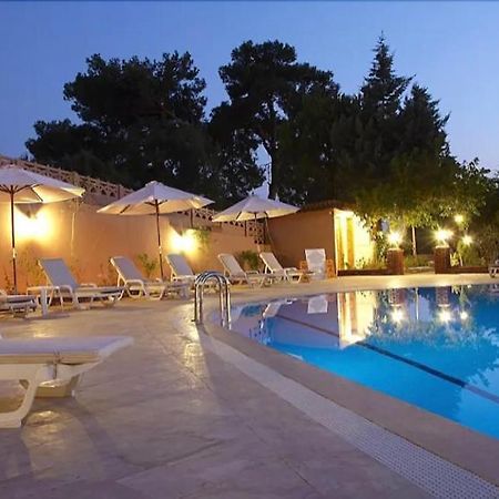 Boncuklu Otel Олудениз Екстериор снимка
